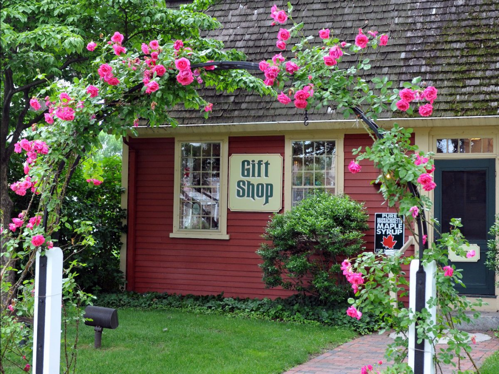 storrowton gift shop