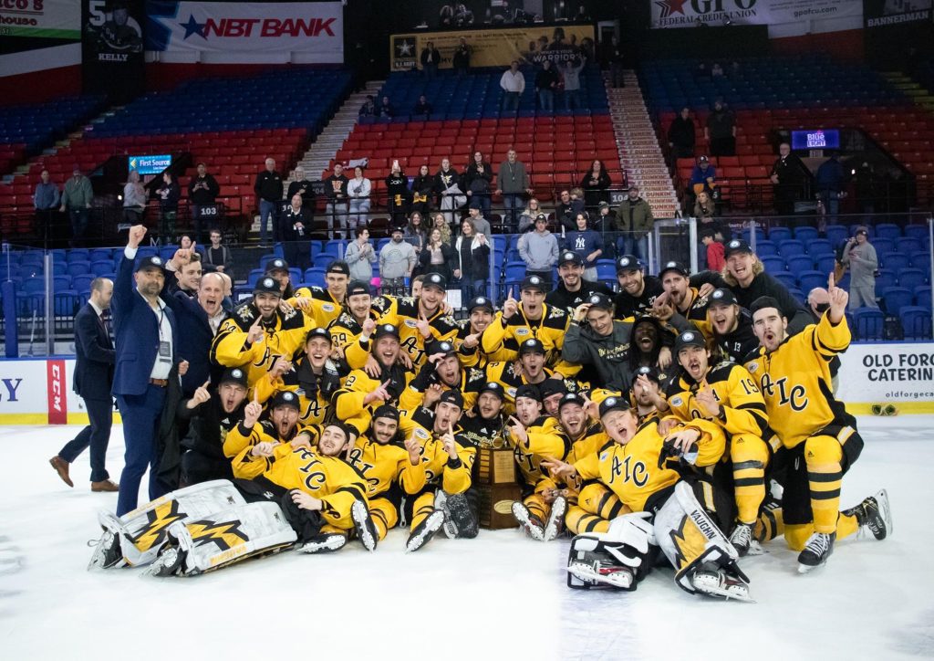 aic hockey